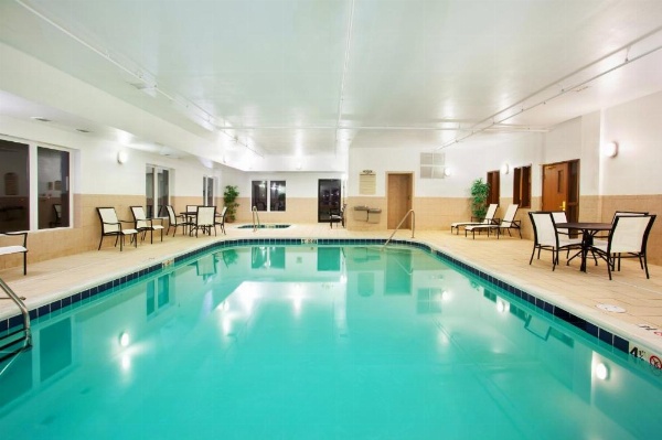 Holiday Inn Express Hotel & Suites Mattoon image 28
